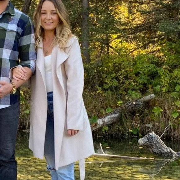 Le Chateau Open Front Long Line Duster  Cardigan Coat Off White Cream Size Small - Picture 2 of 8